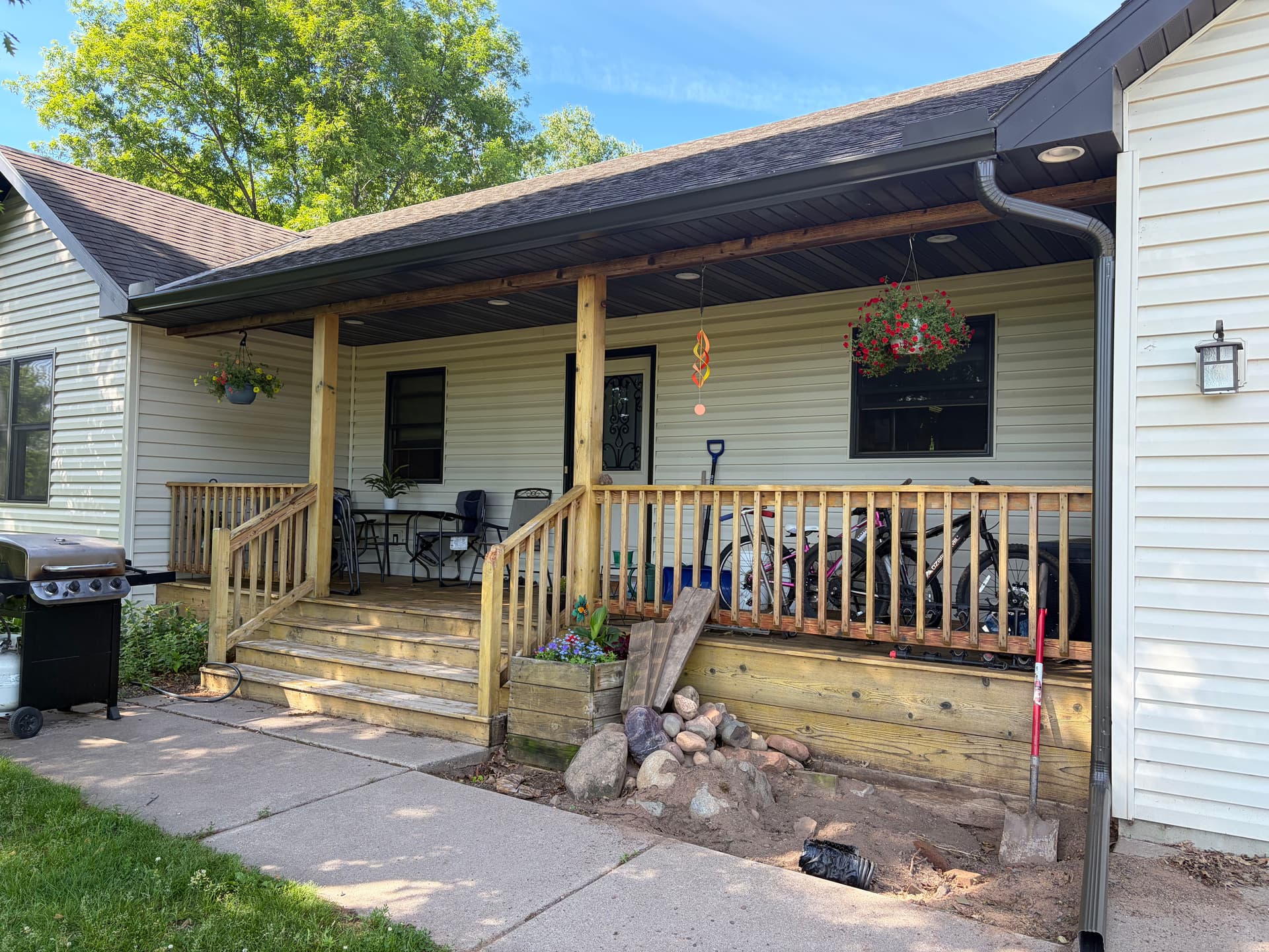 Gallery photos for 6-Inch Gutter and 3x4 Downspout Installation Done Right: Image #4
