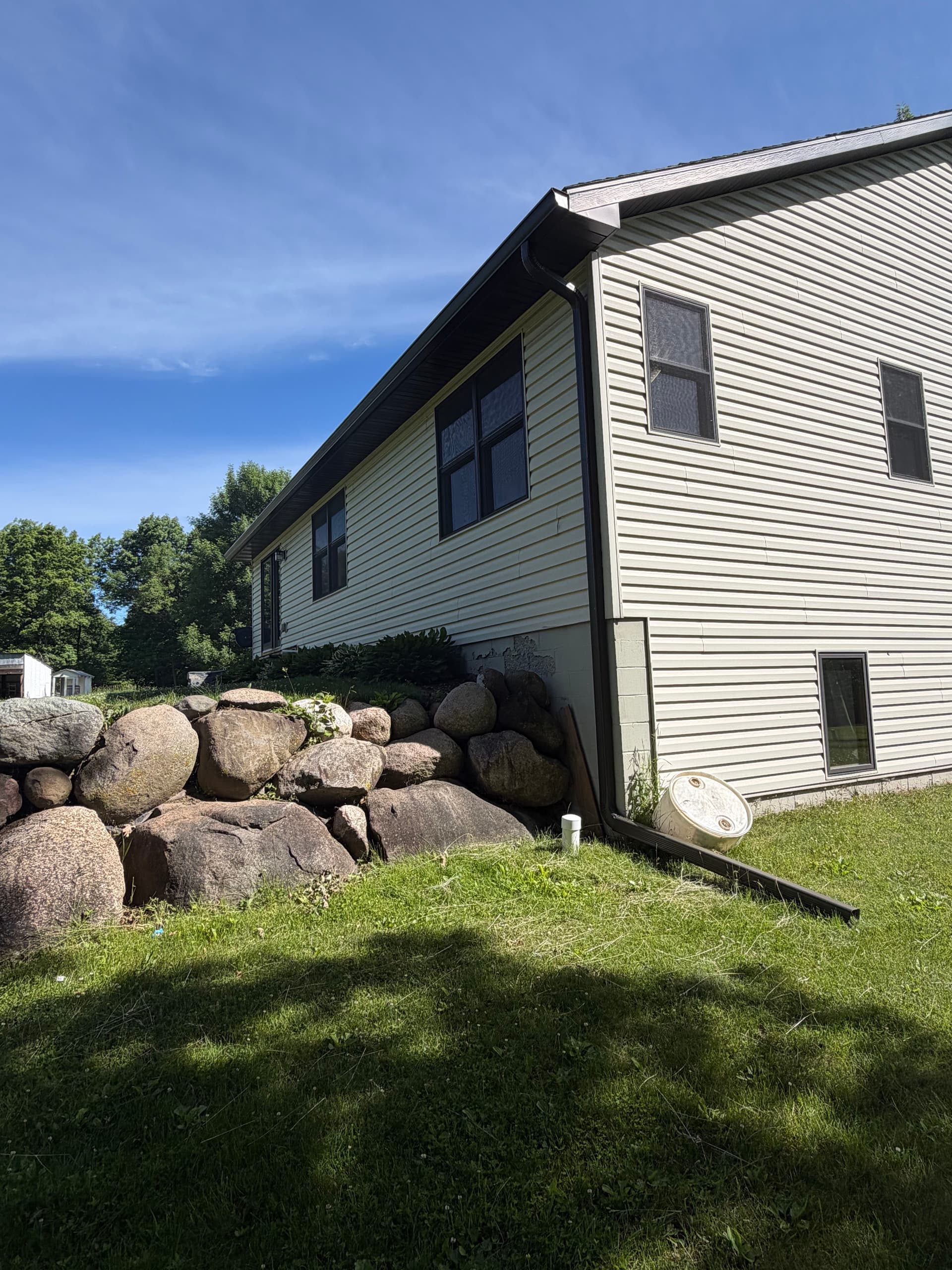 Gallery photos for 6-Inch Gutter and 3x4 Downspout Installation Done Right: Image #2